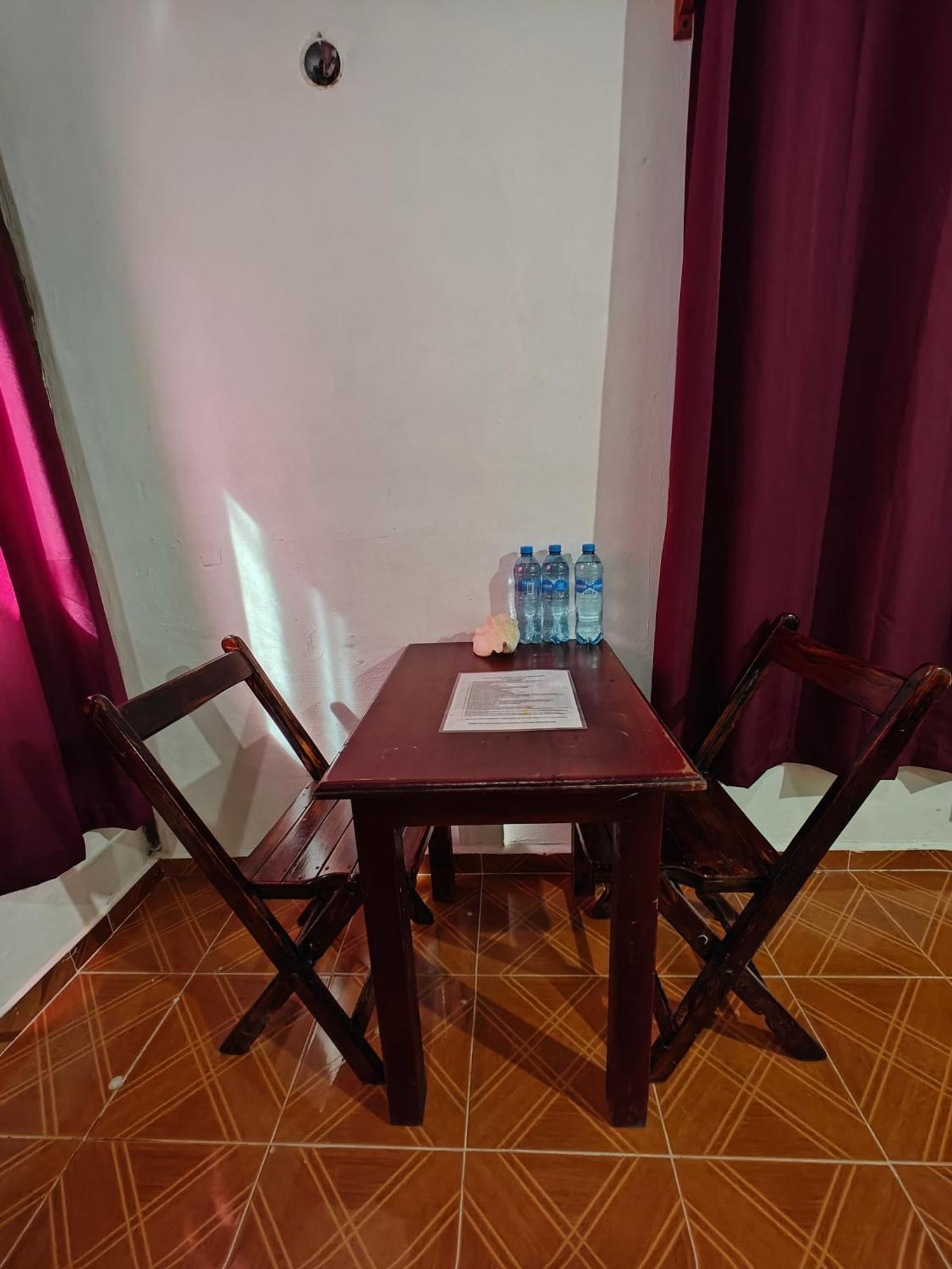 Casa Victor Avila ホルボックス島 エクステリア 写真